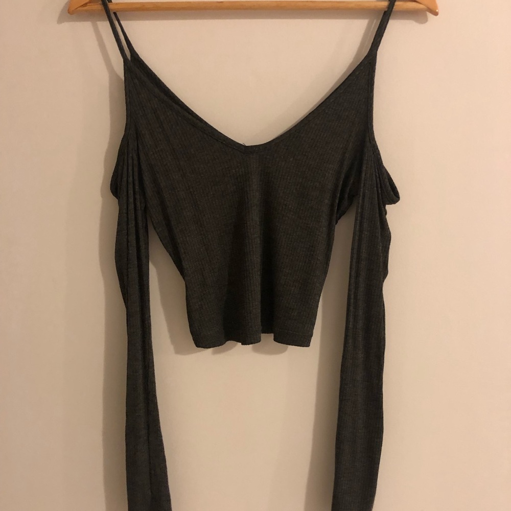 Cute shoulder cut out top